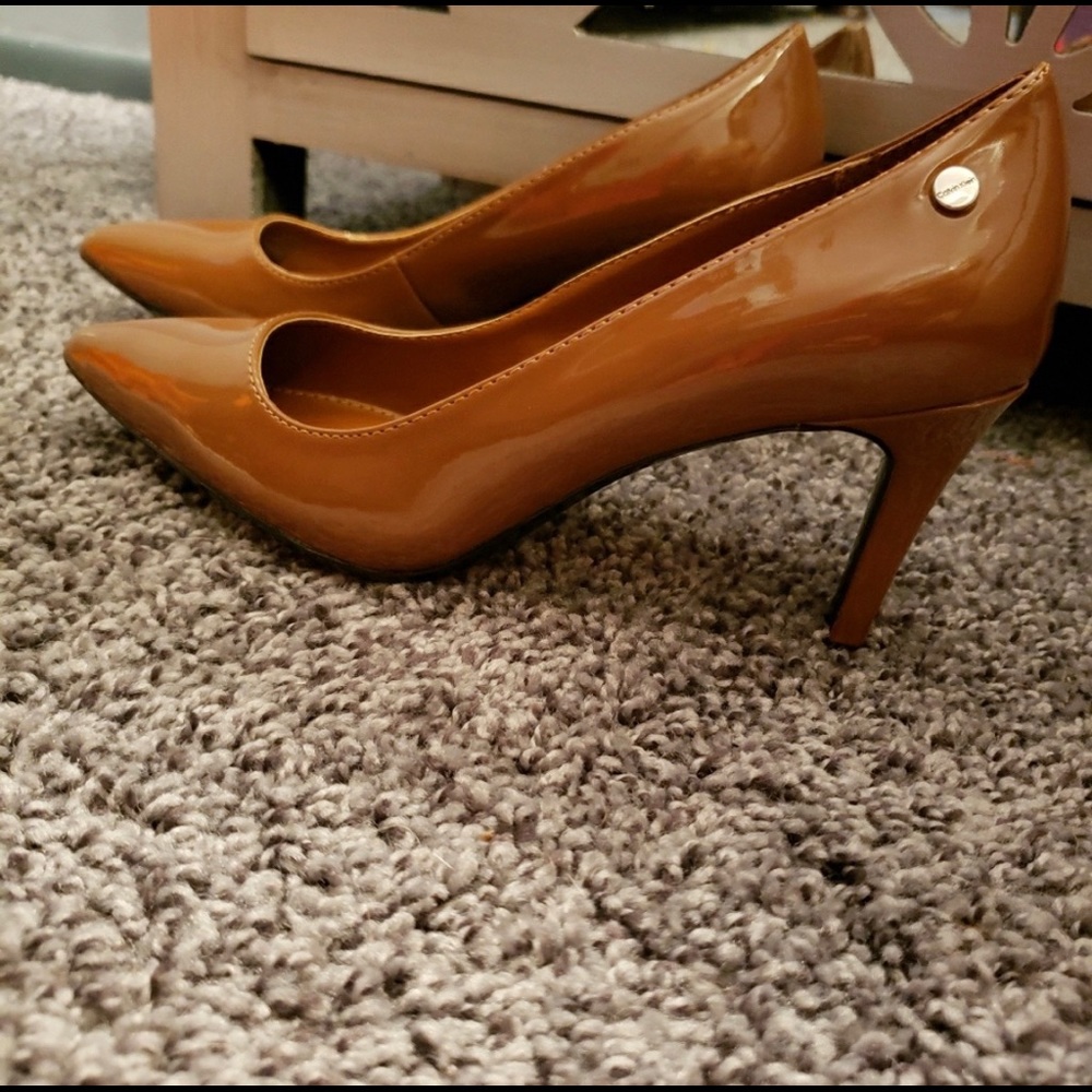 Calvin Klein patent leather brown heels